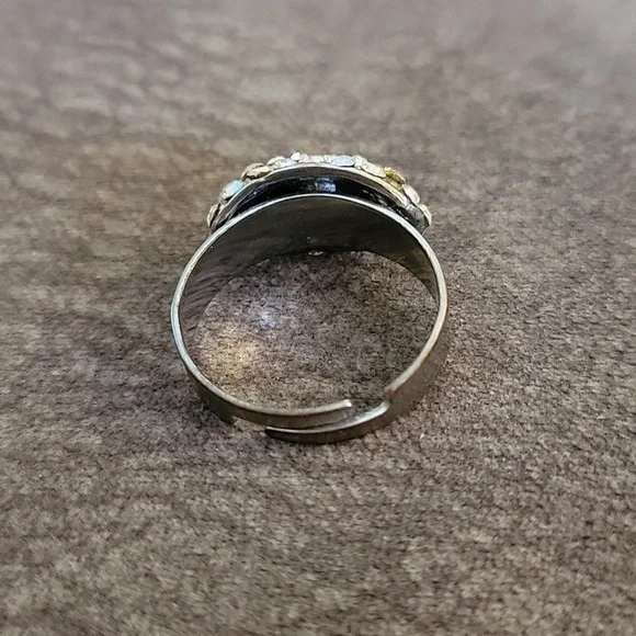 3/$30 VTG Two Rhinestone & Mod Flower Adjustable Rings - Picture 5 of 6